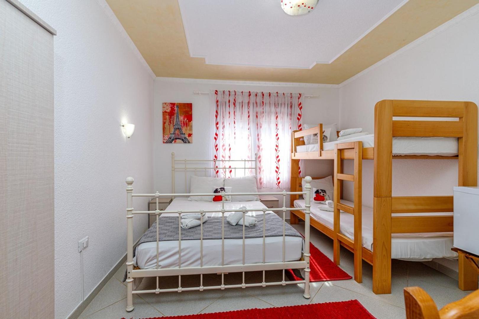 Genoa Rooms Пореч Стая снимка